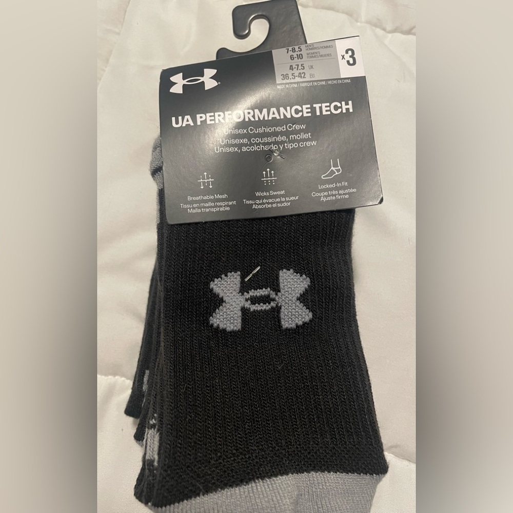 Under Armour performance, tech, unisex, cushioned crew socks